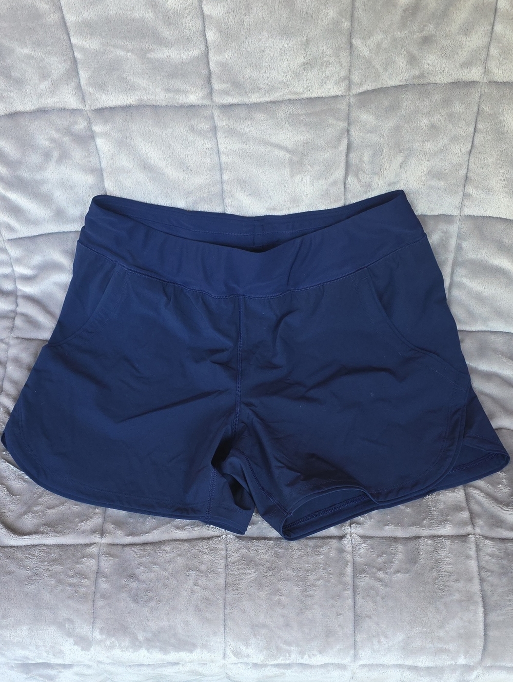 Lands END Women’s Navy swim shorts size 12
